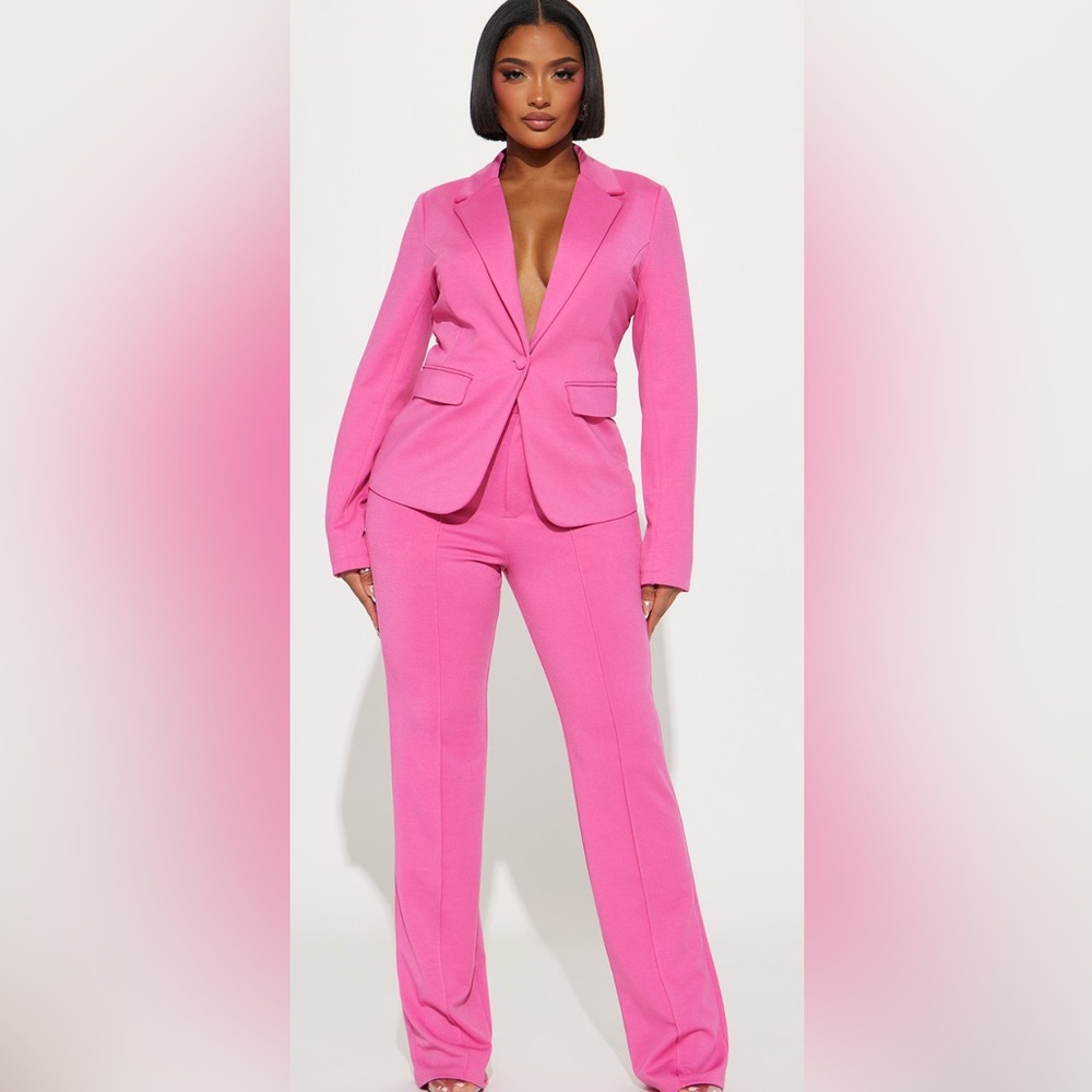 Elegant Pink Women's Suit Set